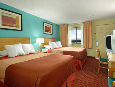 Super 8 By Wyndham Tulsa